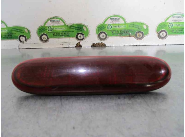 Recambio de luz central de freno para renault clio i phase iii 1.9 diesel referencia OEM IAM 7700847733 