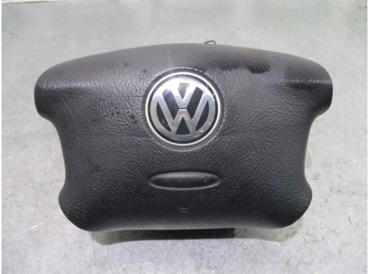 Replacement front left airbag for Volkswagen Passat sedan (3B2) 1.9 TDI OEM IAM reference 3B0880201AE E99T013030324