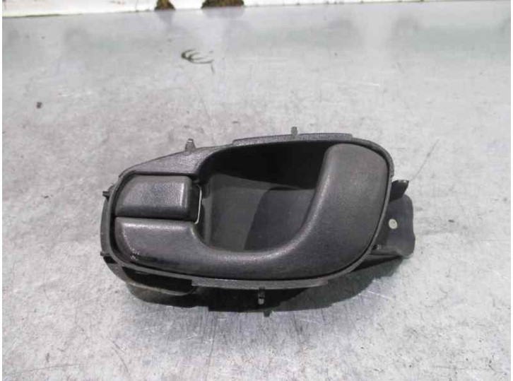 Recambio de maneta interior delantera izquierda para daewoo lanos 1.6 cat referencia OEM IAM 96304018 CAJA 5 