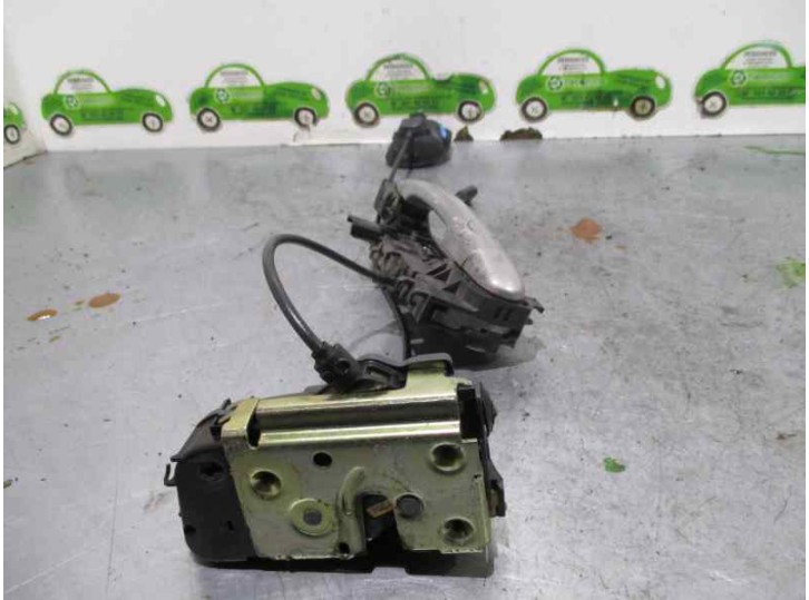 Recambio de cerradura puerta trasera derecha para renault megane grand tour 1.9 referencia OEM IAM   5 PUERTAS