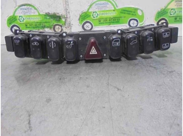 Recambio de botones salpicadero para mercedes-benz clase s (w220) berlina 500 (220.075) referencia OEM IAM 2208205810 3304030100