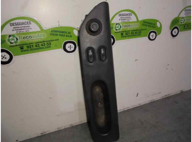 Recambio de mando elevalunas delantero izquierdo para renault espace /grand espace (je0) 2.2 turbodiesel referencia OEM IAM 7701