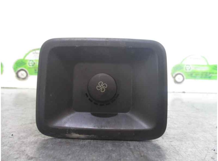 Replacement of climate control switch for Volvo XC90 2.4 diesel cat OEM IAM reference 39874280 06W25T 