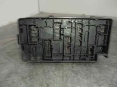 Recambio de caja reles / fusibles para chevrolet nubira berlina 2.0 diesel cat referencia OEM IAM 070419 