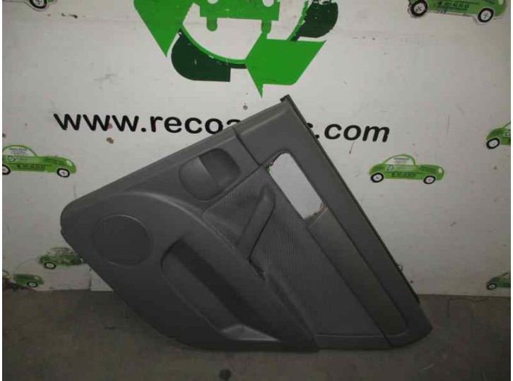 Recambio de guarnecido puerta trasera derecha para chevrolet nubira berlina 2.0 diesel cat referencia OEM IAM   4 PUERTAS
