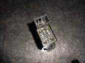 Recambio de mando elevalunas trasero derecho para chevrolet nubira berlina 2.0 diesel cat referencia OEM IAM 612W16200 