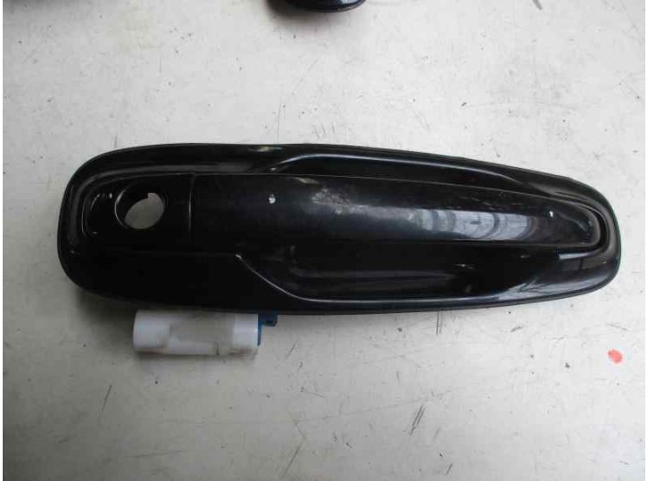 Recambio de maneta exterior delantera izquierda para chevrolet nubira berlina 2.0 diesel cat referencia OEM IAM 96547951  