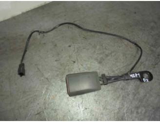 Recambio de enganche cinturon para chevrolet nubira berlina 2.0 diesel cat referencia OEM IAM 4 PUERTAS