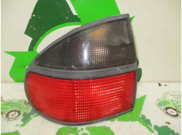 Recambio de piloto trasero izquierdo para renault laguna (b56) 2.2 turbodiesel referencia OEM IAM 