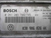 Recambio de centralita motor uce para volkswagen polo berlina (6n1) 1.05 referencia OEM IAM 030906026AK 0261203744 BOSCH