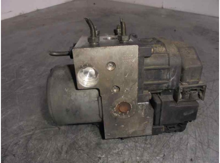 ABS replacement part for Nissan Almera (N16/E) 1.8 16V CAT OEM IAM reference 476605M306 0265216899 BOSCH