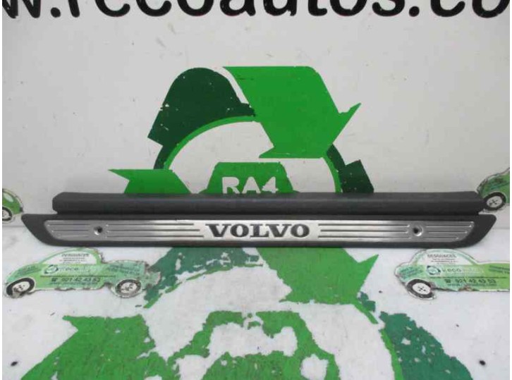 Recambio de embellecedor para volvo s40 berlina 1.8 16v cat referencia OEM IAM 