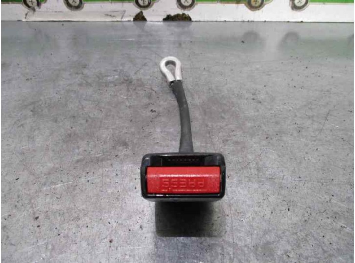 Recambio de enganche cinturon para renault vel satis (bj0) 2.0 16v turbo referencia OEM IAM 5 PUERTAS