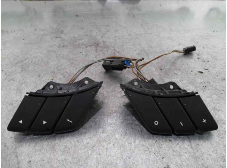 Recambio de mando radio volante para opel corsa c 1.7 16v dti cat (y 17 dt / lr6) referencia OEM IAM 