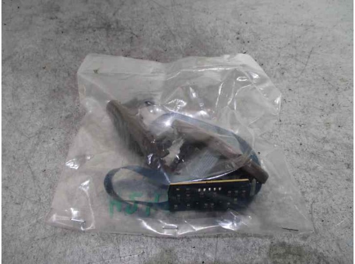 Recambio de mando radio volante para citroën xsara berlina 1.6 referencia OEM IAM   