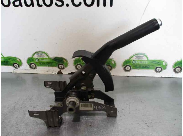 Replacement handbrake lever for Hyundai Coupe (GK) 2.0 16V cat OEM IAM reference 597102C010LK 