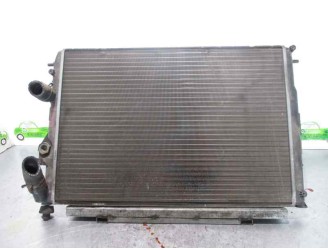Recambio de radiador agua para renault megane i classic (la0) 1.9 diesel referencia OEM IAM 7700429769B 864133A VALEO