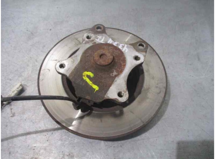 Replacement rear left stub axle for Citroën C4 Saloon 2.0 16V CAT (RFN / EW10J4) OEM IAM reference 
