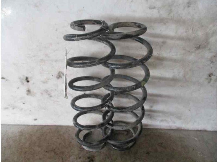 Replacement suspension spring for Citroën C4 Berlina 2.0 16V CAT (RFN / EW10J4) OEM IAM reference 