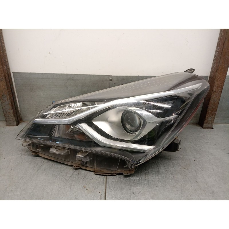 Recambio de faro izquierdo para toyota yaris (_p13_) 1.5 hybrid (nhp130_) referencia OEM IAM 811700DJ90 811700DJ90 