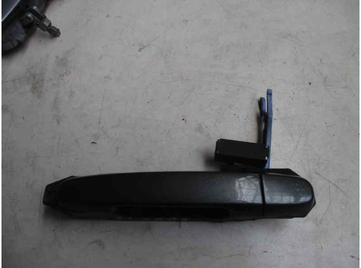 Replacement rear left exterior door handle for Toyota Corolla (E12) 1.6 16v OEM IAM reference 