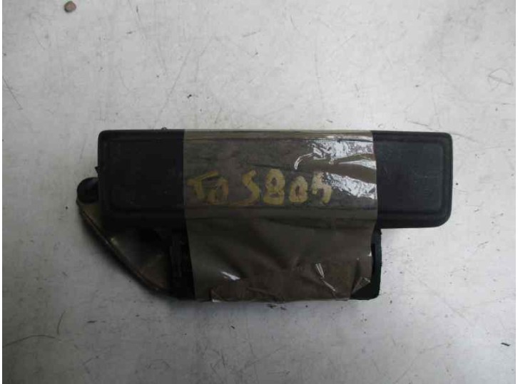 Recambio de maneta exterior delantera izquierda para peugeot 205 berlina 1.8 diesel cat referencia OEM IAM   