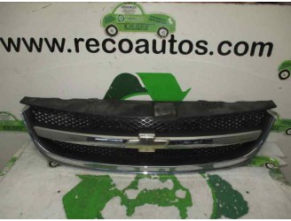 Recambio de rejilla delantera para chevrolet nubira berlina 2.0 diesel cat referencia OEM IAM 96547250 