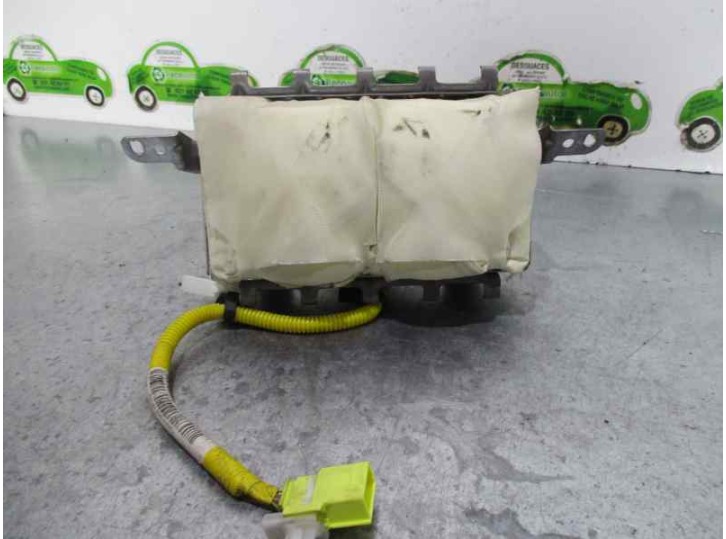 Recambio de airbag delantero derecho para toyota corolla verso (r1) 2.2 turbodiesel cat referencia OEM IAM 108979505P1D 