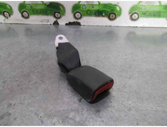 Recambio de enganche cinturon para toyota corolla verso (r1) 2.2 turbodiesel cat referencia OEM IAM   5 PUERTAS