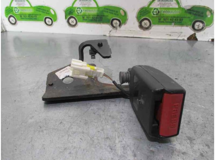 Replacement seatbelt buckle for Citroën C4 Saloon 2.0 16V CAT (RFN / EW10J4) OEM IAM reference 5144101 5 DOORS