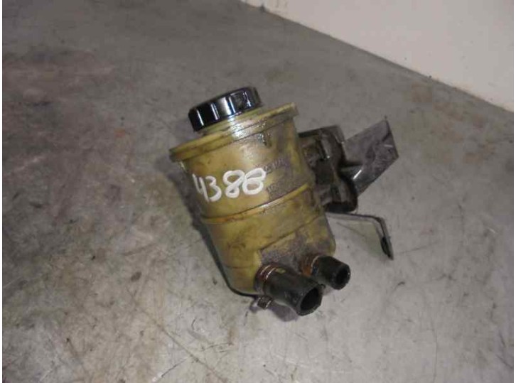 Recambio de deposito servo para renault master ii phase 2 caja cerrada 2.5 diesel referencia OEM IAM 8200005185 