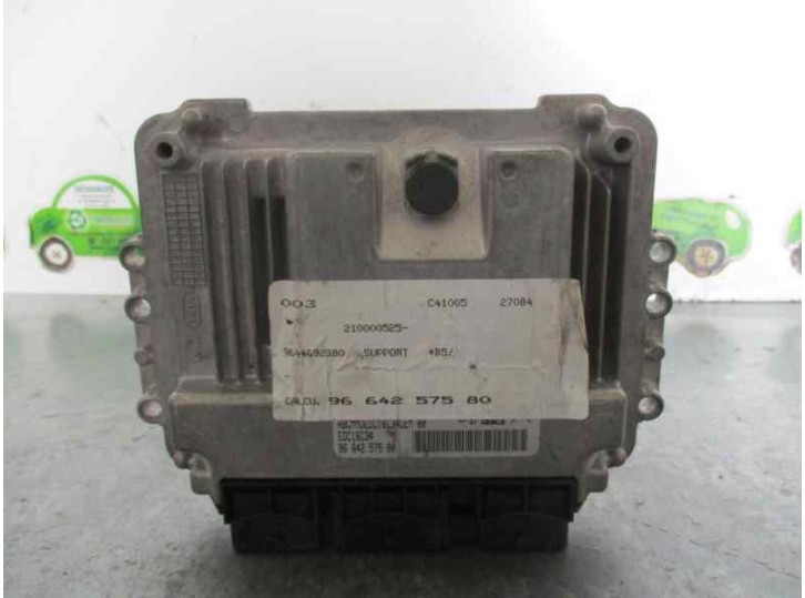 Recambio de centralita motor uce para citroën c4 coupe lx referencia OEM IAM 9664257580 210000525 