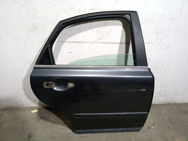 Recambio de puerta trasera derecha para volvo s40 ii (544) 2.0 d referencia OEM IAM 30762493 30762493 