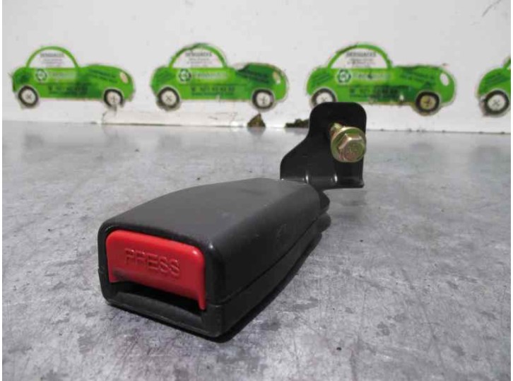 Recambio de enganche cinturon para hyundai coupe (gk) 2.0 16v cat referencia OEM IAM   3 PUERTAS