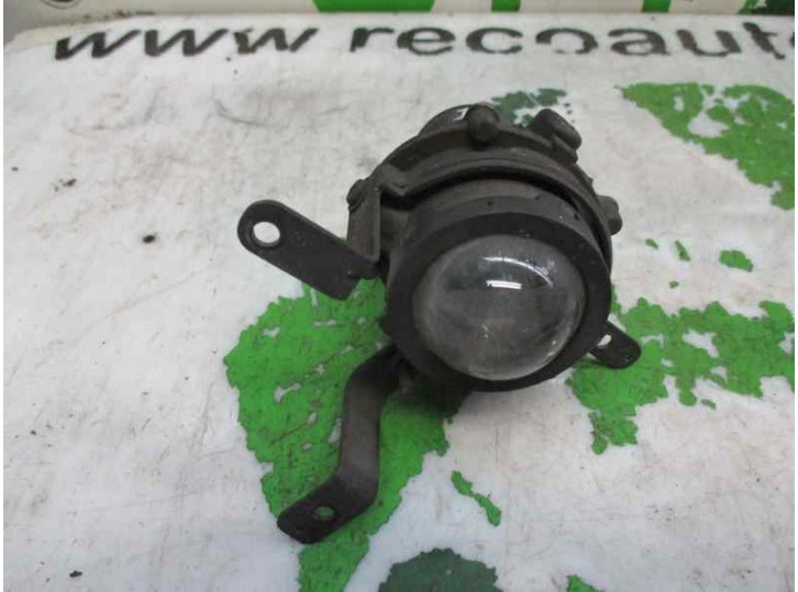 Replacement left fog light for Hyundai Trajet (FO) 2.0 CRDi CAT OEM IAM reference 922013A030 