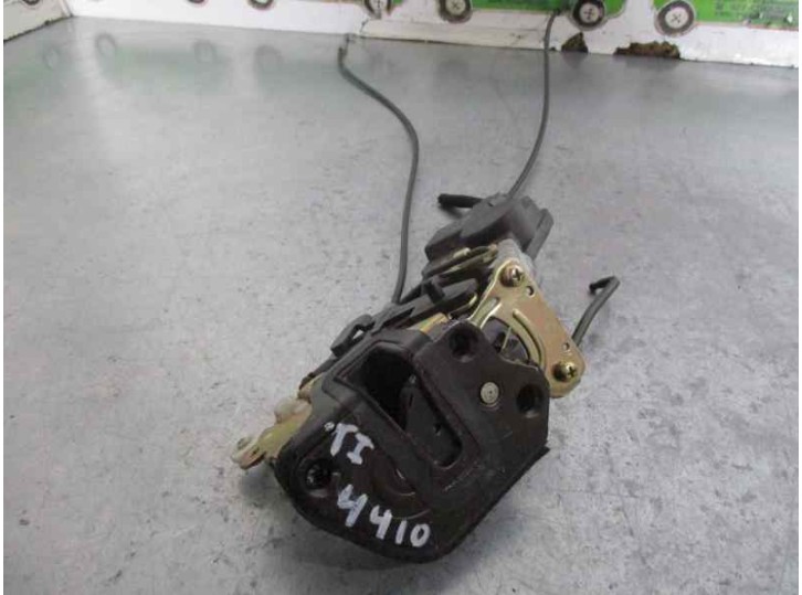 Replacement rear left door lock for Hyundai Trajet (FO) 2.0 CRDi CAT OEM IAM reference 814103A000 5 PINS 5 DOORS