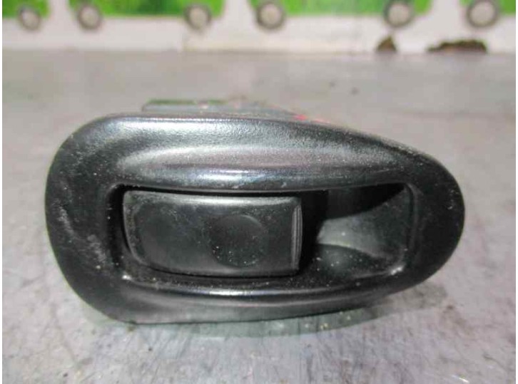 Recambio de mando elevalunas delantero derecho para mitsubishi santamo (hyundai) santamo confort referencia OEM IAM 93570M2500 