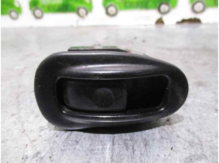 Recambio de mando elevalunas trasero izquierdo para mitsubishi santamo (hyundai) santamo confort referencia OEM IAM 93570M2500  