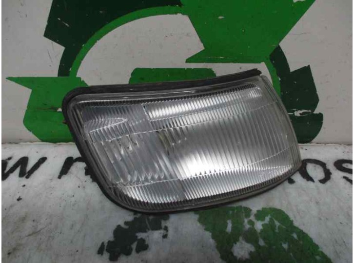 Replacement front right indicator light for Mitsubishi Santamo (Hyundai) Santamo Confort OEM IAM reference 1066989 