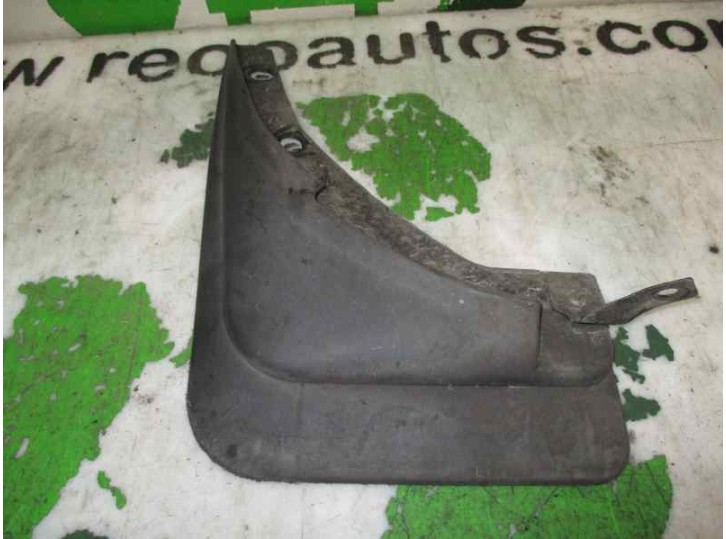 Recambio de faldon delantero para mitsubishi santamo (hyundai) santamo confort referencia OEM IAM 1067806 