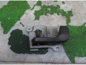 Replacement front left interior door handle for Mitsubishi Santamo (Hyundai) Santamo Comfort OEM IAM reference 1067813 