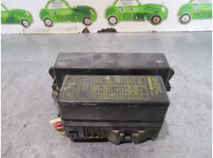 Recambio de caja reles / fusibles para nissan terrano/terrano.ii (r20) 2.7 turbodiesel referencia OEM IAM 71543024 