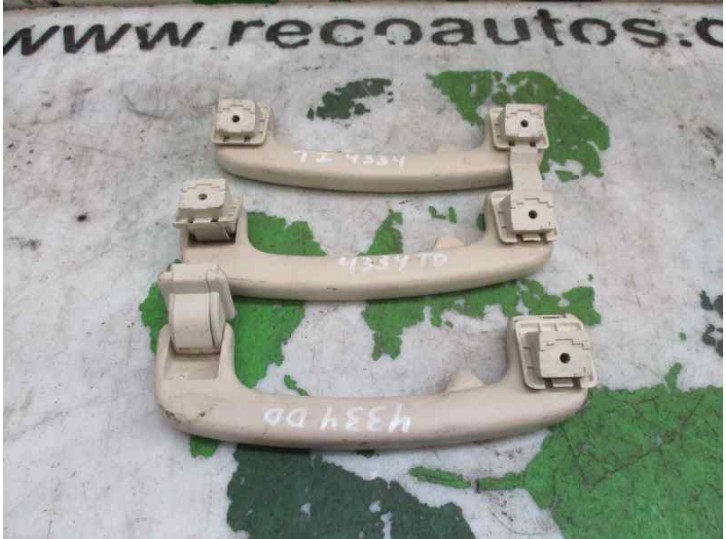 Replacement front right interior door handle for Citroën C4 Sedan 2.0 16V CAT (RFN / EW10J4) OEM IAM reference 