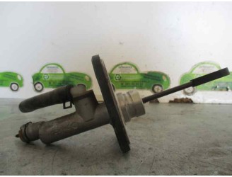 Recambio de bomba embrague para hyundai i30 1.4 cat referencia OEM IAM 