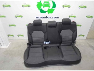 Recambio de asientos traseros para mercedes-benz clase b (w246) 2.1 cdi cat referencia OEM IAM  CUERO NEGRO Y TELA GRIS 5 PUERTA