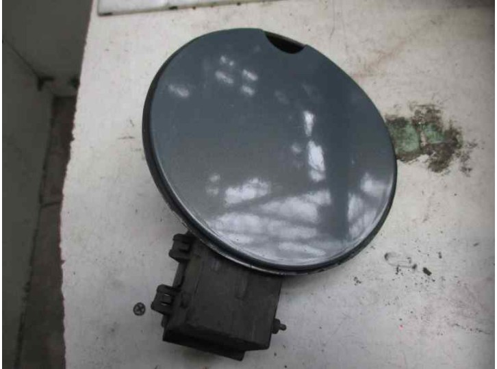 Recambio de tapa exterior combustible para citroën c2 sx referencia OEM IAM 1517A3 
