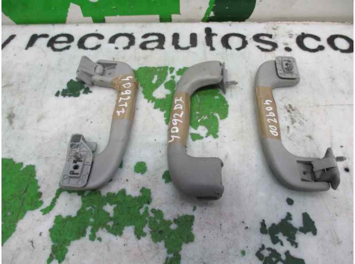 Recambio de maneta interior delantera izquierda para opel astra h berlina 1.7 16v cdti cat (z 17 dtl / lrb) referencia OEM IAM 