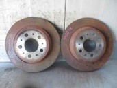 Replacement rear brake disc for Volvo V70 estate 2.5 turbodiesel OEM IAM reference 