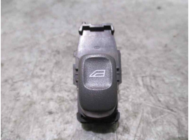 Recambio de mando elevalunas trasero derecho para volvo s60 berlina 2.4 cat referencia OEM IAM 9472275 02W346 