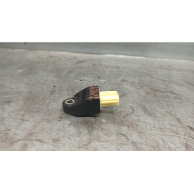 Recambio de sensor airbag para toyota rav 4 (a3) 2.2 turbodiesel cat referencia OEM IAM 8983142010  